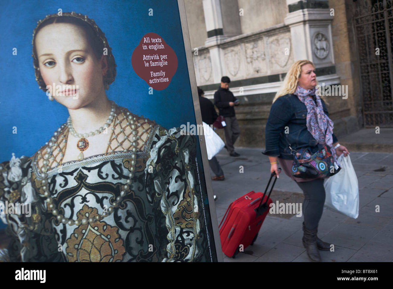 Femme italienne moderne et Agnolo Bronzino Cosme de Médicis de la peinture d'Eleanora de Tolède et son fils Giovanni C1545. Banque D'Images