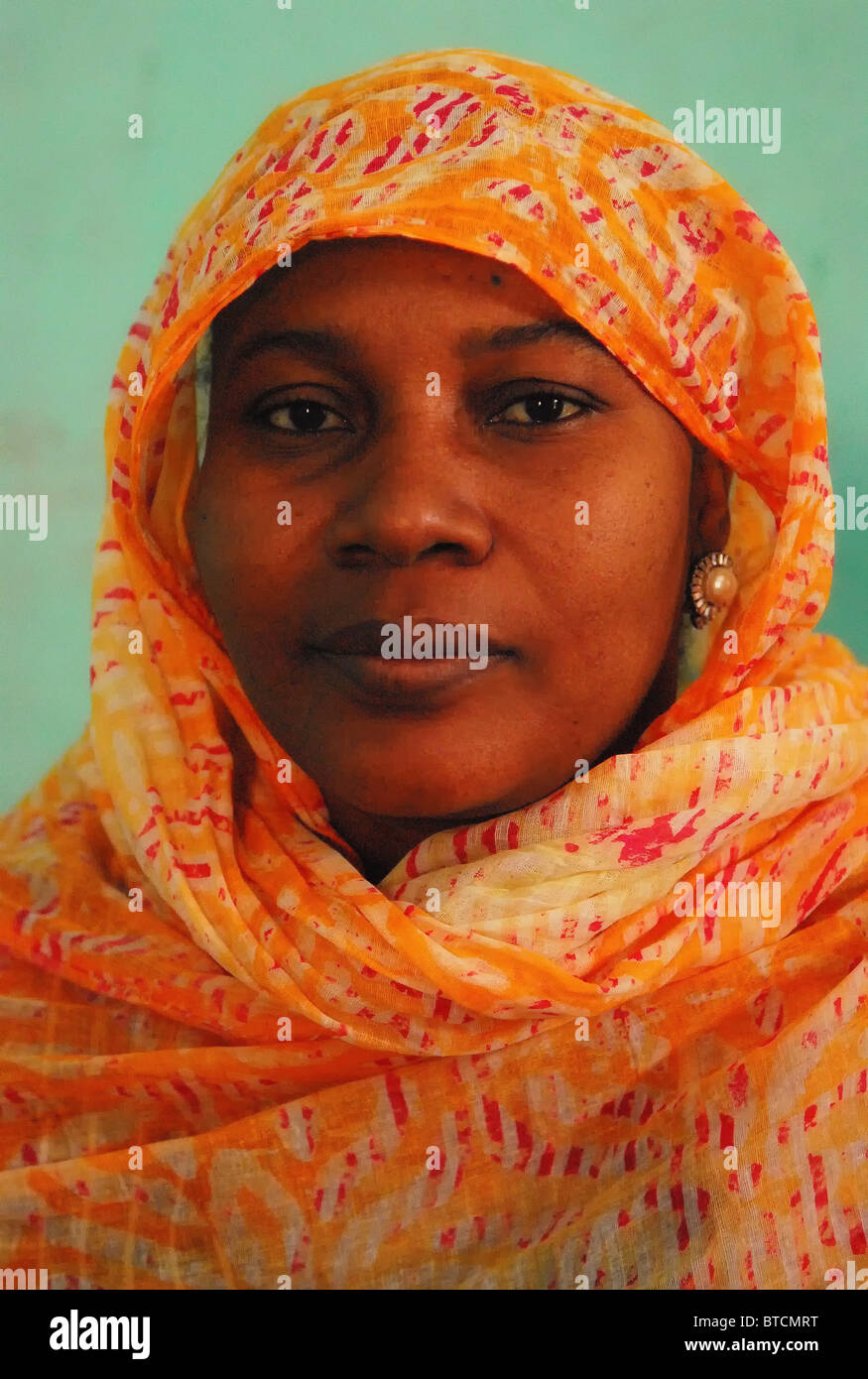 Femmes africaines avec voiles Banque de photographies et d’images à haute résolution Alamy