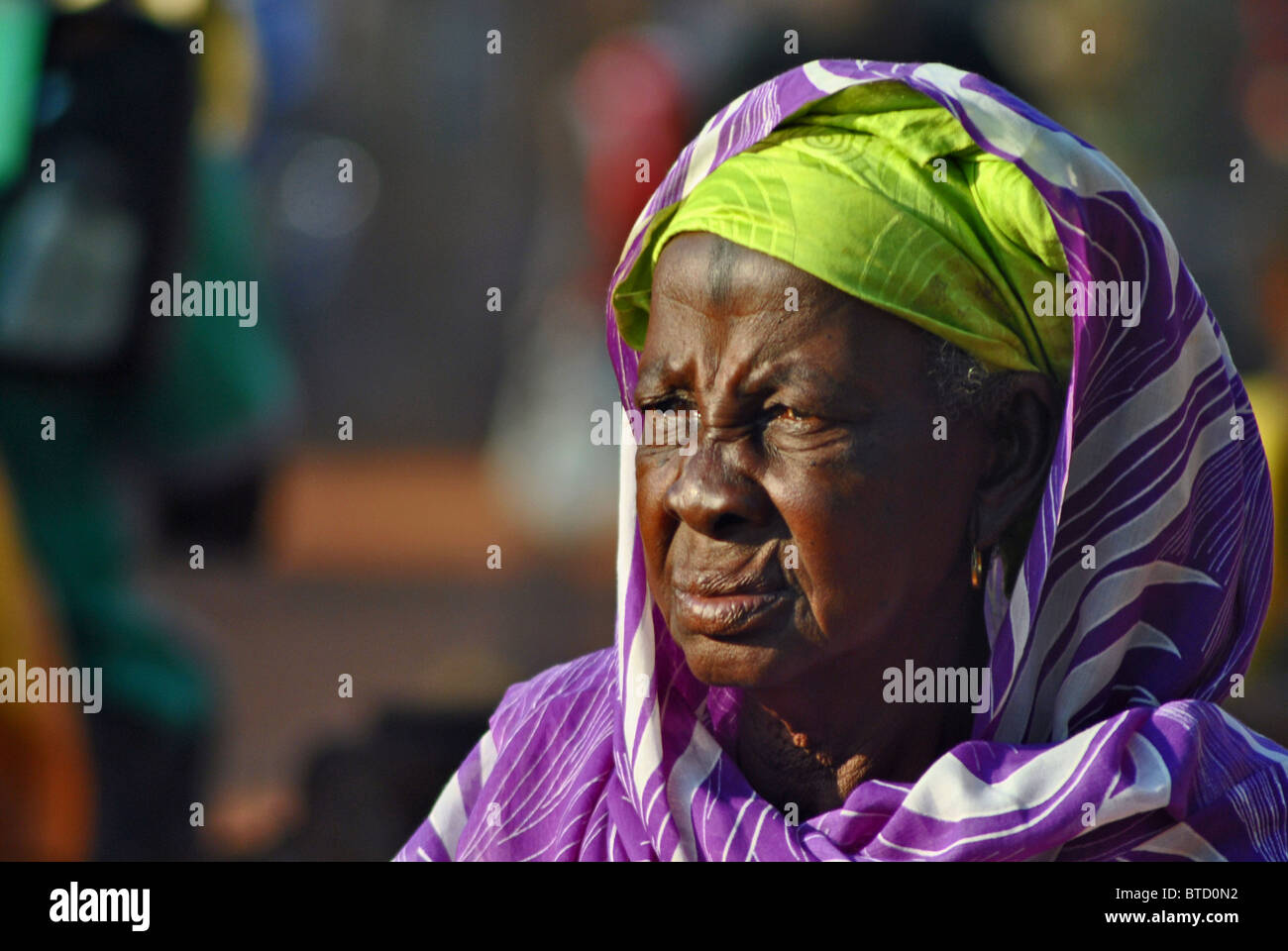 Femme de couleur en Côte d'Ivoire, Afrique de l'Ouest Banque D'Images