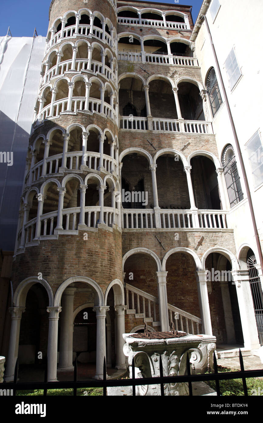 PALAZZO Contarini del Bovolo Venise Italie Venise Italie Venise ITALIE 11 Septembre 2010 Banque D'Images