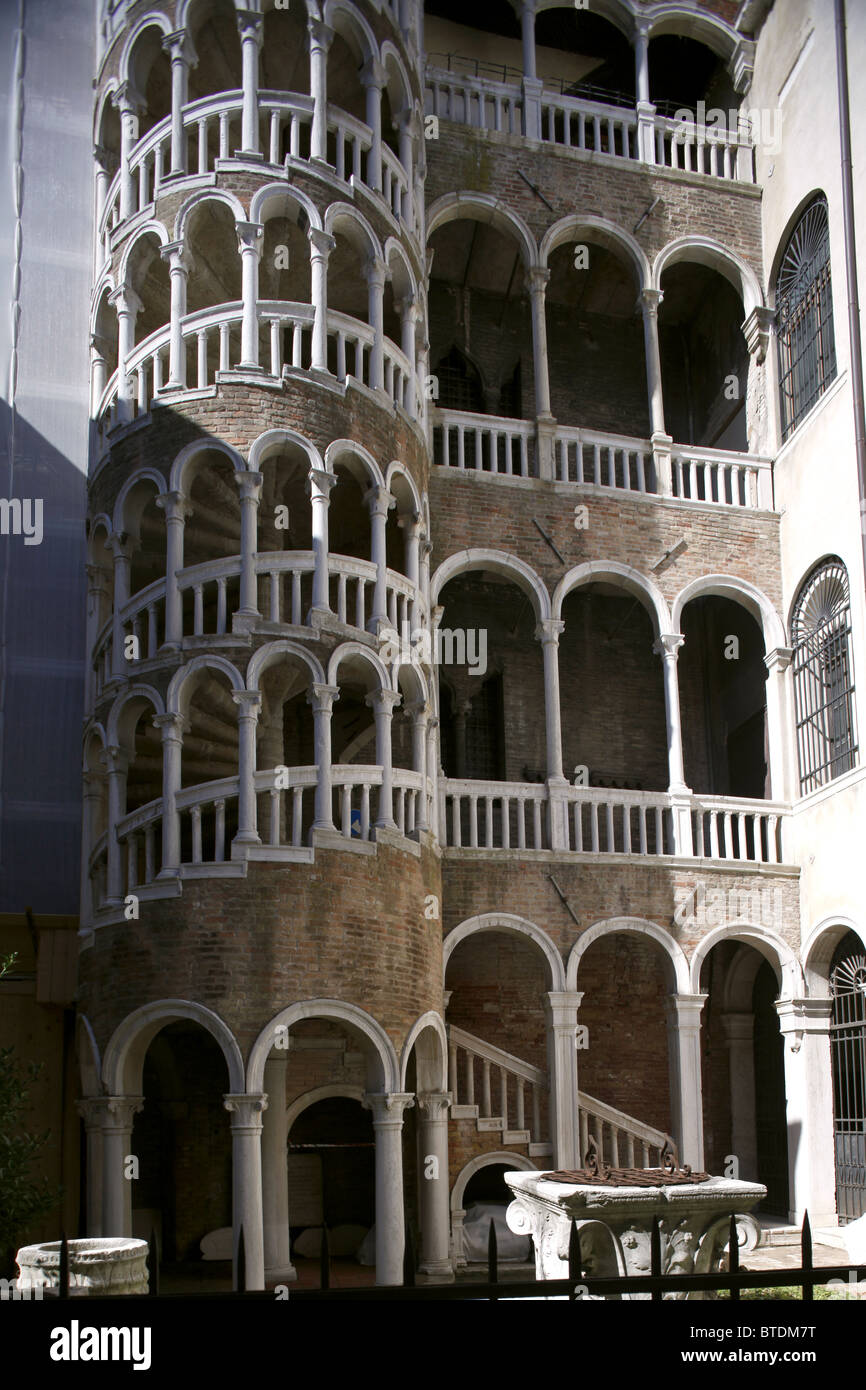 PALAZZO Contarini del Bovolo Venise Italie Venise Italie Venise ITALIE 11 Septembre 2010 Banque D'Images