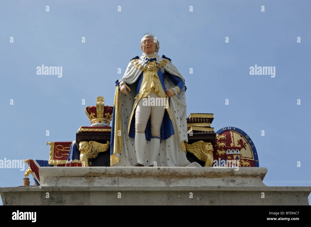 Statue du Roi George III à l'extrémité sud de l'Esplanade Weymouth Banque D'Images