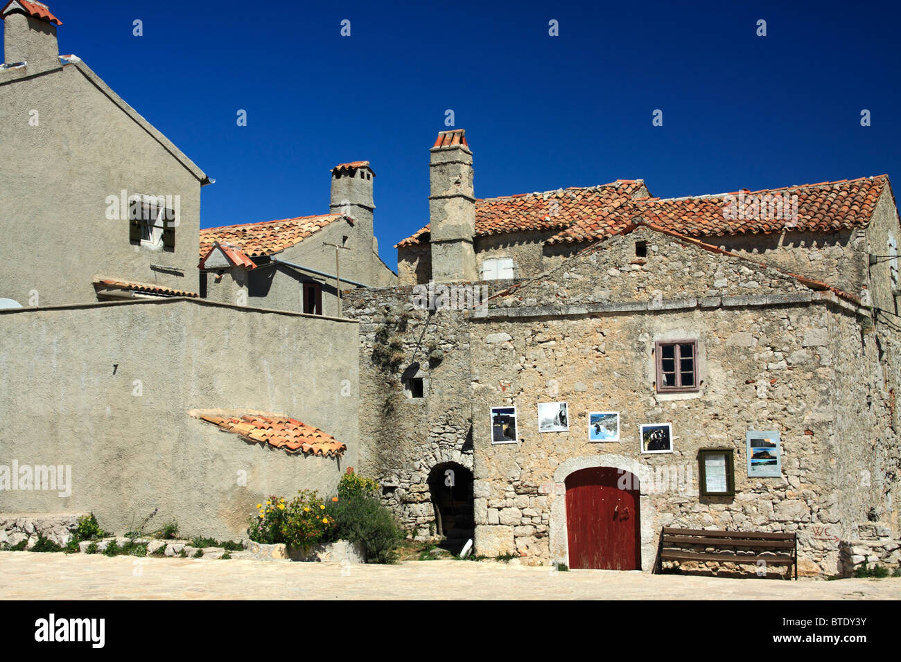 Lubenice, village sur l'île de Cres, Croatie Banque D'Images