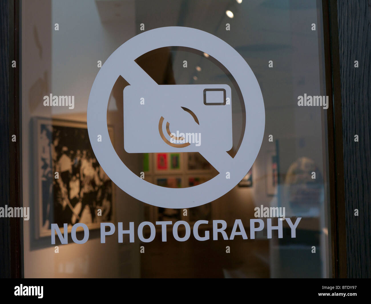 Aucune photographie signe à une galerie en Grande-Bretagne Banque D'Images