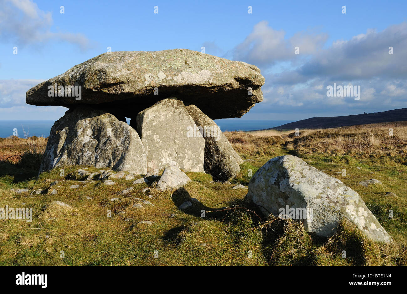 ' Chun Quoit ' une ancienne cheminée en pierre près de Morvah à West Penwith, Cornwall, UK Banque D'Images