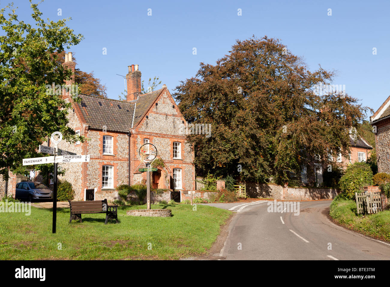 Le traditionnel village de North Norfolk grand ronflement, England, UK. Banque D'Images