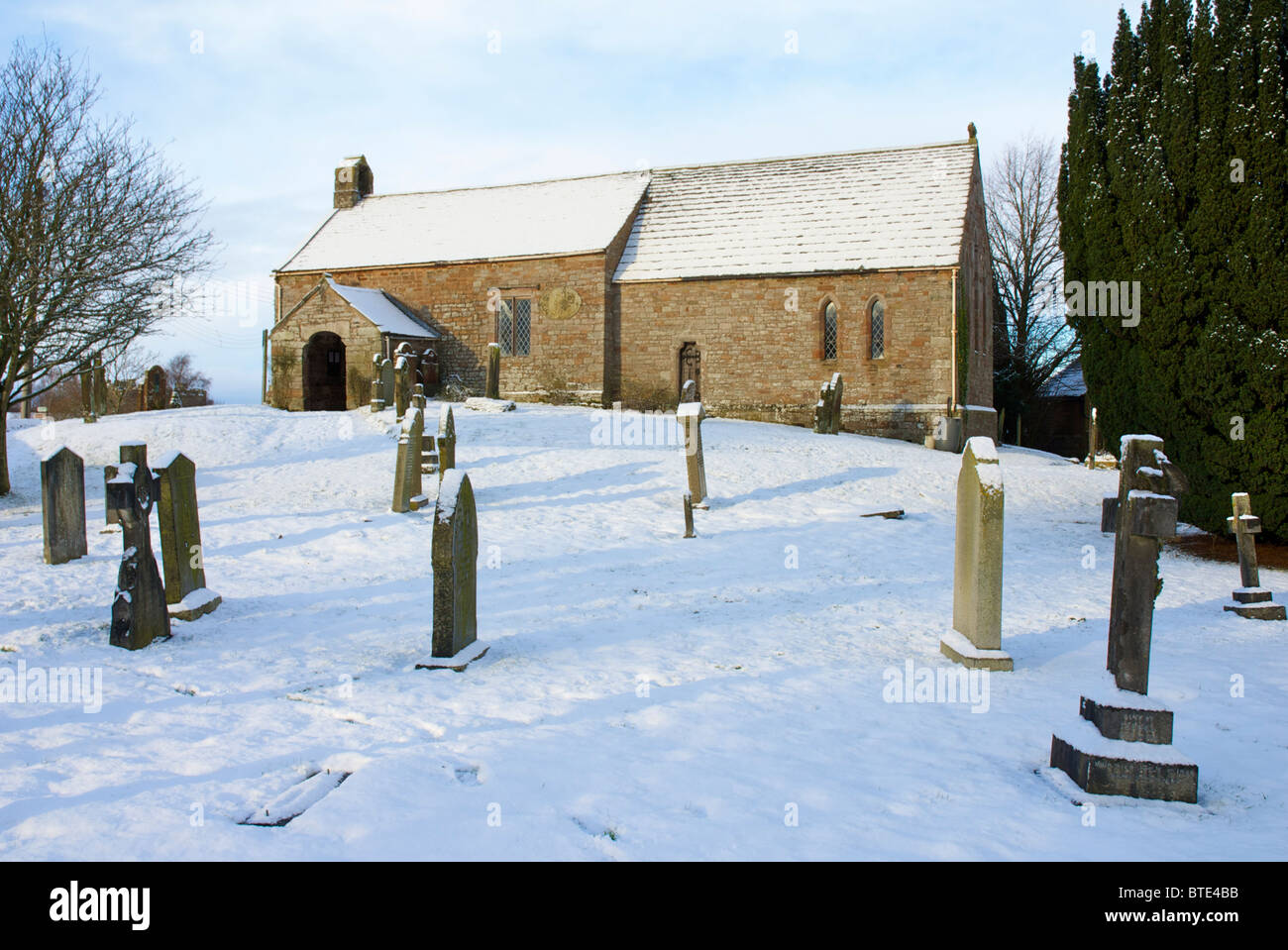 L'église de St Cuthbert dans le village de Clifton, Cumbria, Angleterre, Royaume-Uni Banque D'Images