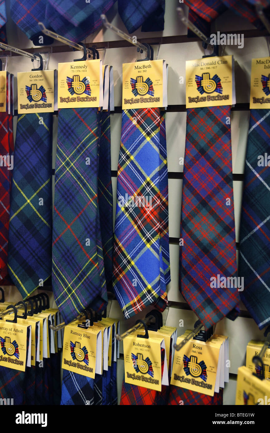 Liens Tartan, Drumnadrochit, Ecosse Banque D'Images