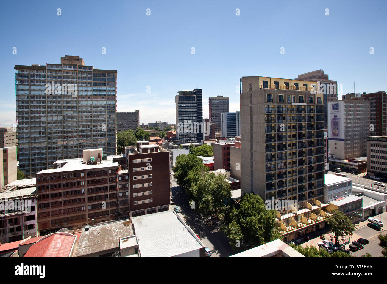 Une vue sur les immeubles de bureaux à Braamfontein Banque D'Images