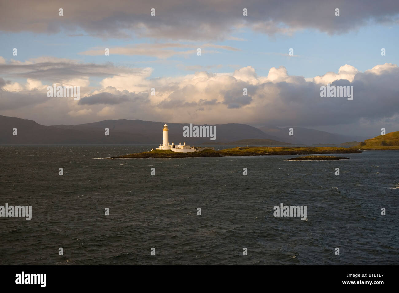 Île de Mull, en Ecosse. Phare de Lismore sur l'île de Lismore construite par Robert Stevenson en 1833 protège la navigation dans le Banque D'Images