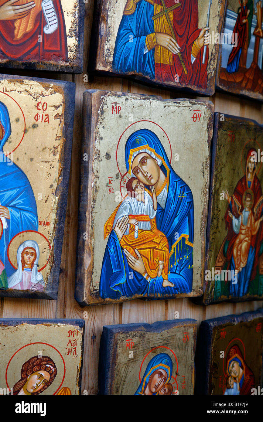 Icônes religieuses grecques à vendre à la vieille ville de Rhodes, Rhodes, Grèce. Banque D'Images
