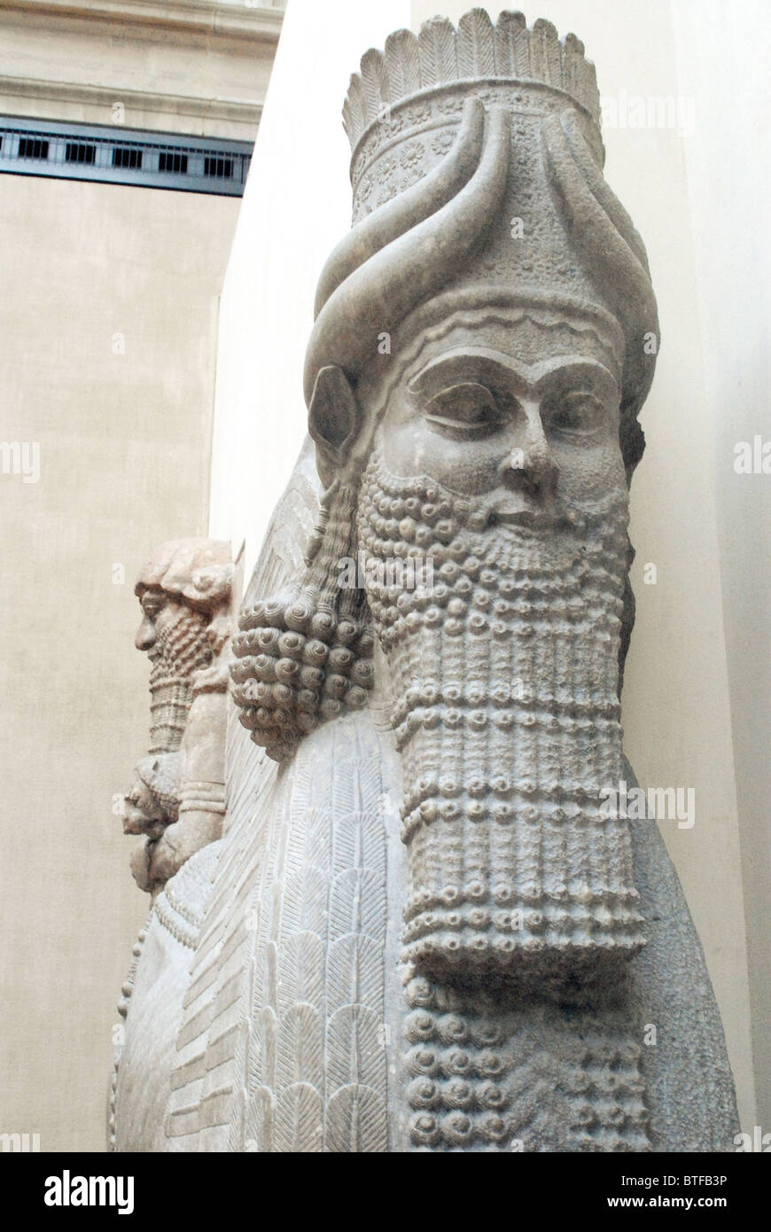 Taureau à tête humaine ailée. Art néo-assyrien Musée du Louvre Banque D'Images