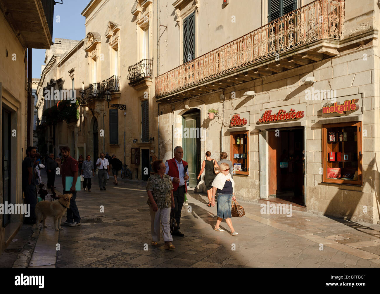 Corso Vittorio Emanuele, Lecce, Pouilles, Italie Banque D'Images Corso Vittorio Emanuele, Lecce, Pouilles, Italie Banque D'Images