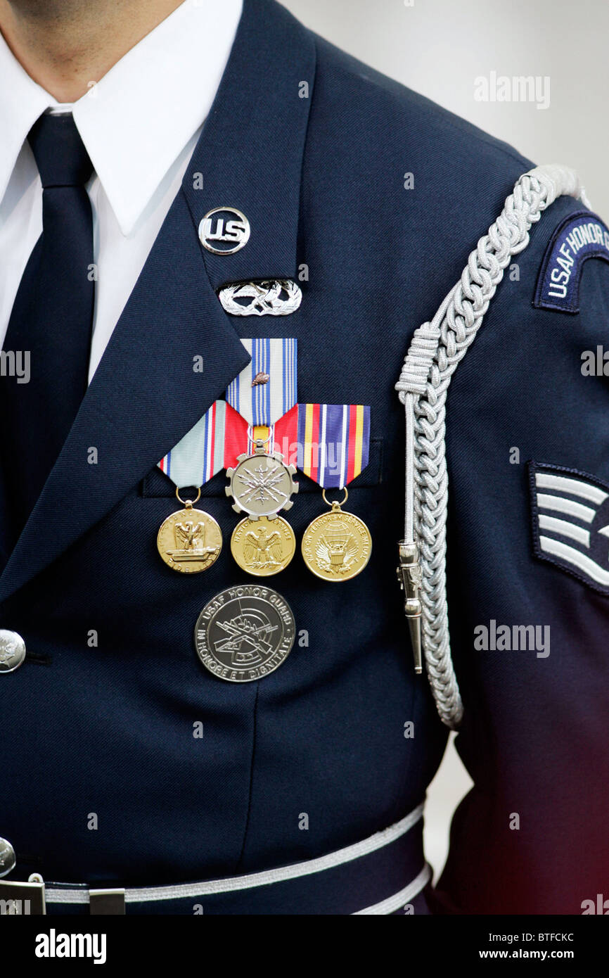 Officier militaire de United States Airforce sur la garde d'honneur à la Maison Blanche, Washington DC, USA Banque D'Images
