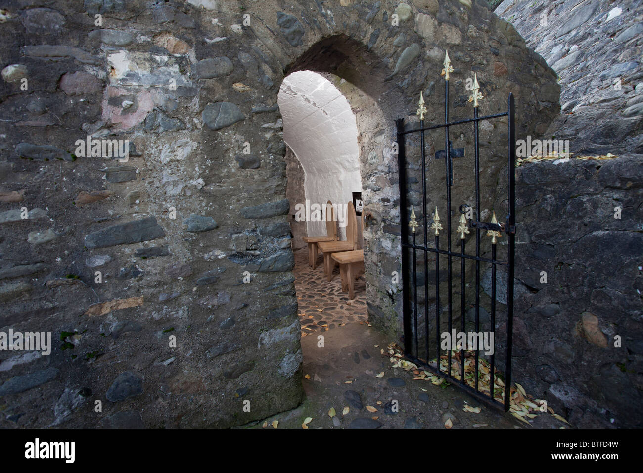 Vue intérieure de la chapelle St Trillo dans Rhos on Sea, Pays de Galles, Royaume-Uni Banque D'Images