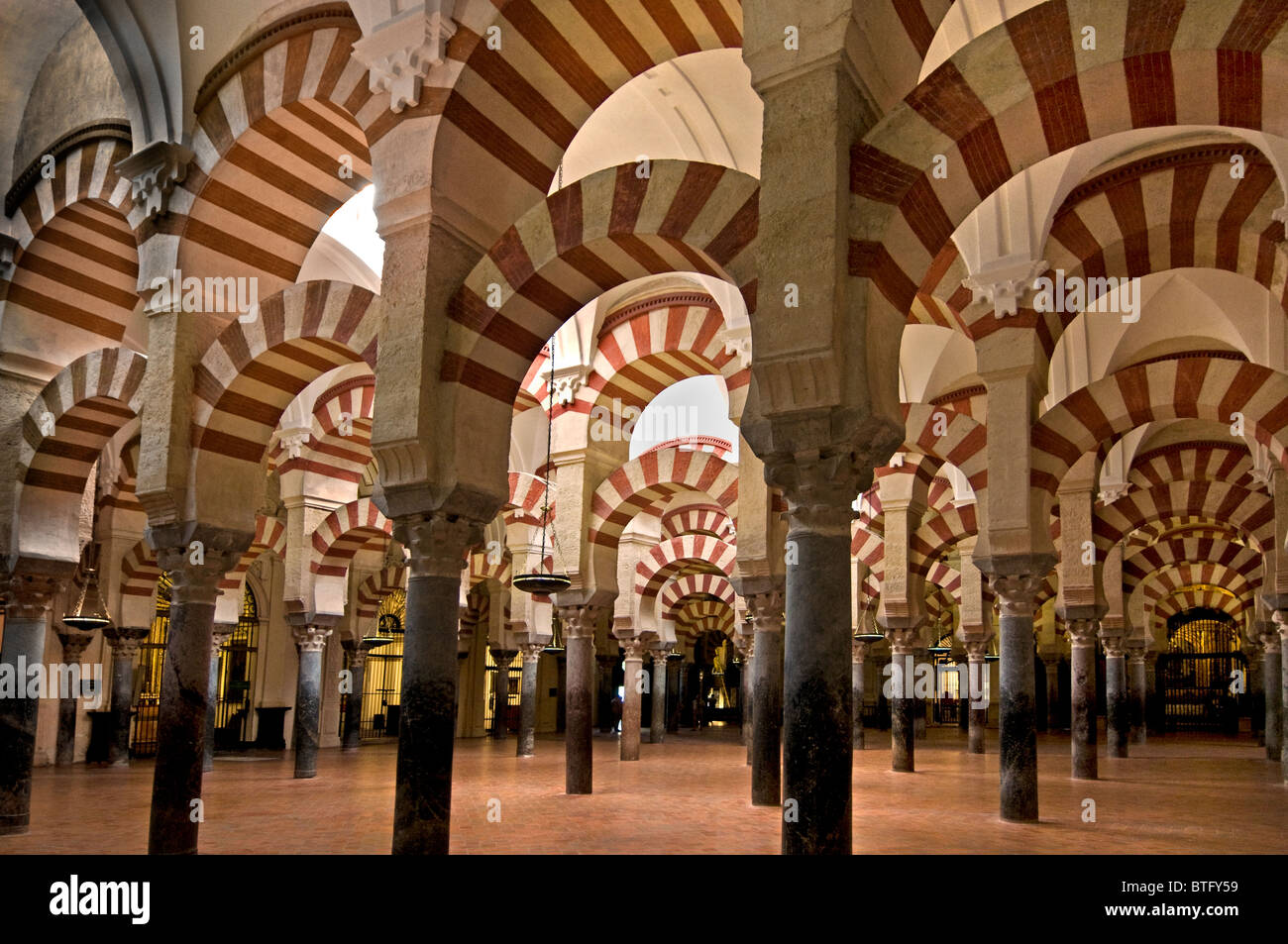 La Cathédrale Mezquita mosquée mauresque espagnol Espagne Cordoue Catholique Banque D'Images
