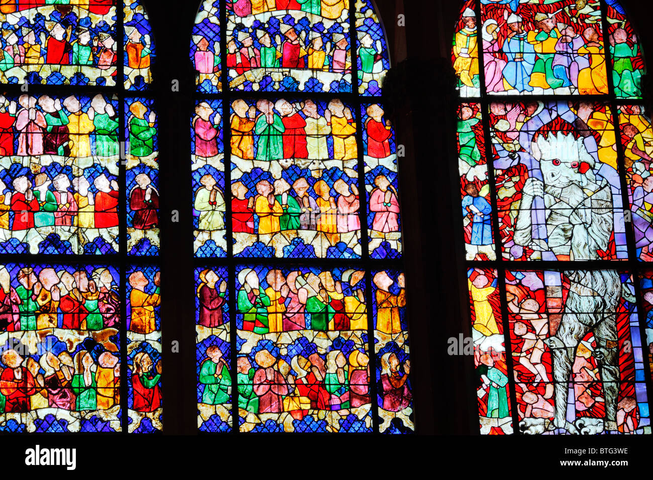 Vitrail (14e siècle), la cathédrale de Strasbourg, Strasbourg, Alsace, France Banque D'Images