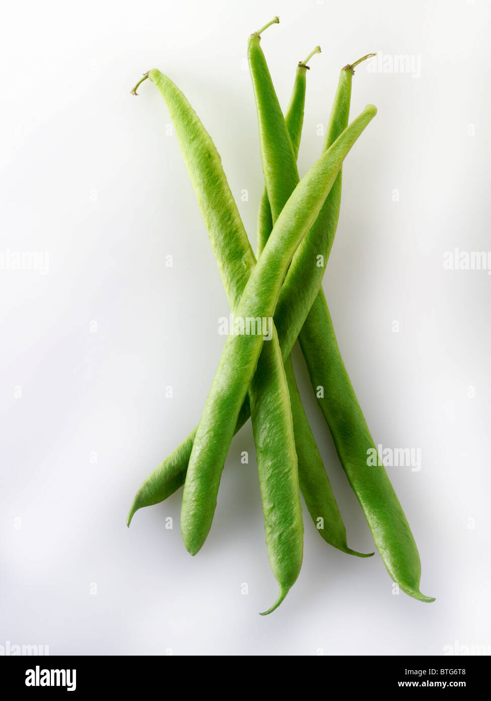 Chemin frais ou haricots sur fond blanc pour découpe Banque D'Images