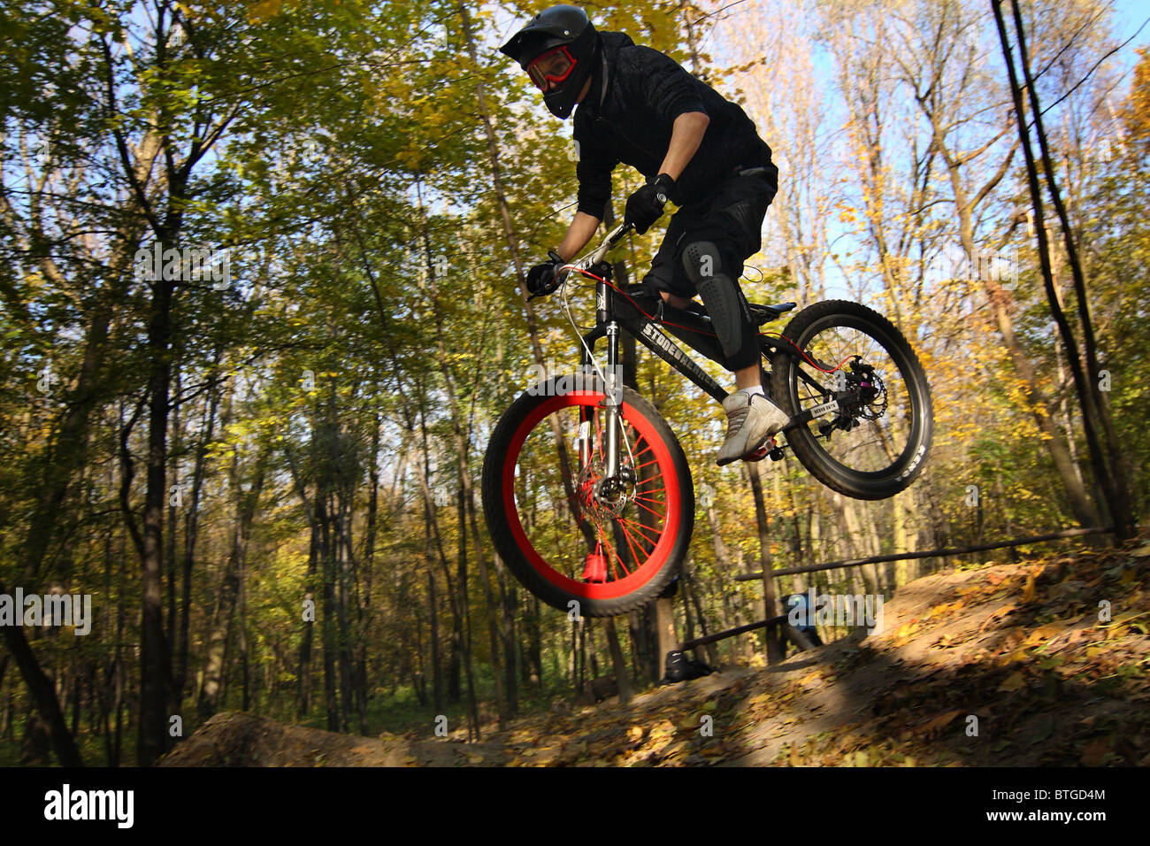 Vtt Dirt Jump. Banque D'Images