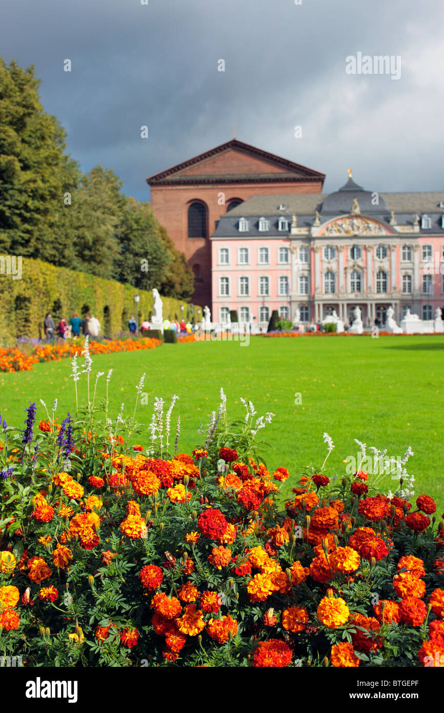 Palace, Trèves, Rhénanie-Palatinat, Allemagne Banque D'Images