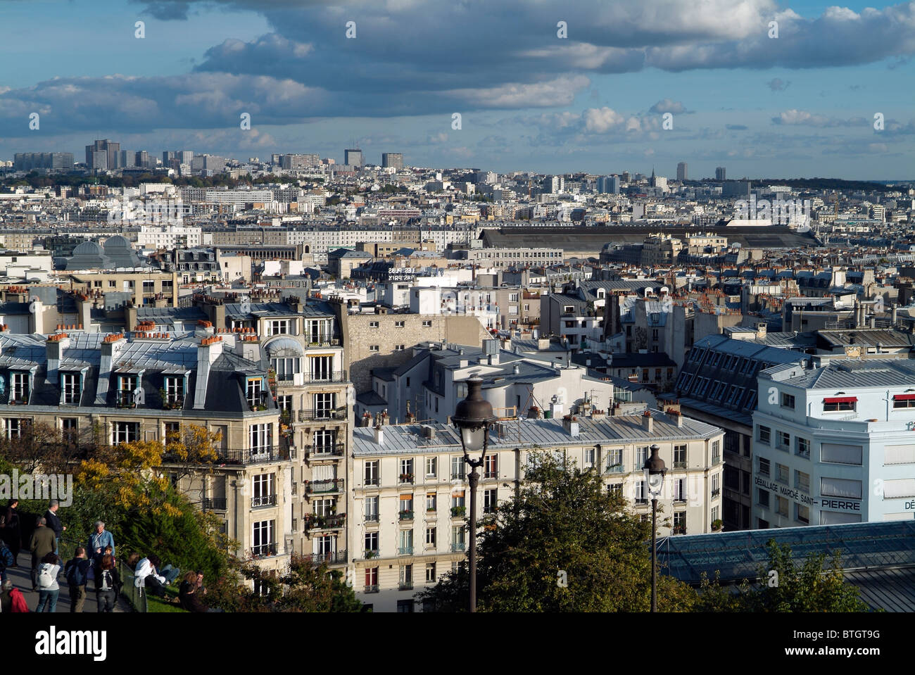 Vue sur les toits de Paris, du Centre Pompidou, Paris, capitale de la France Banque D'Images