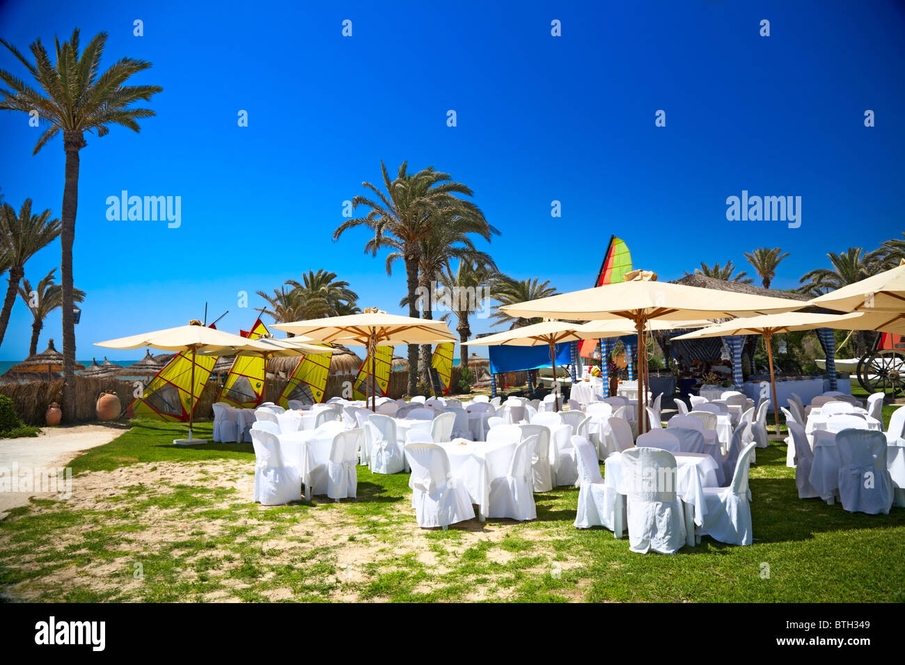 Banquet à la mer, Djerba, Tunisie Banque D'Images