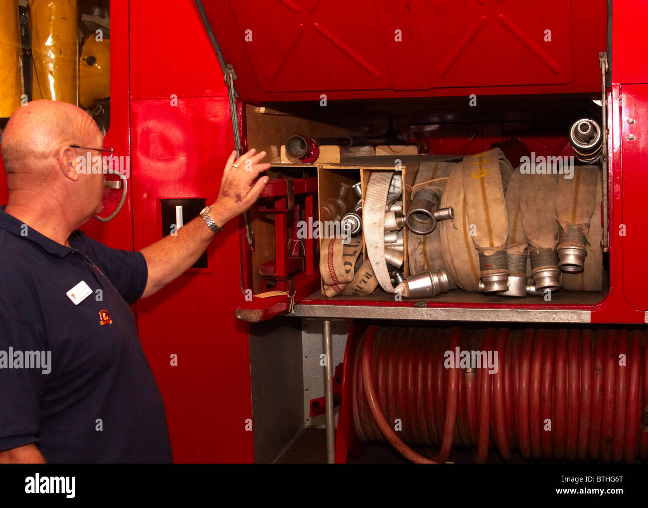 Démonstration d'un vieux camion de pompiers à la London Fire Brigade Museum Banque D'Images