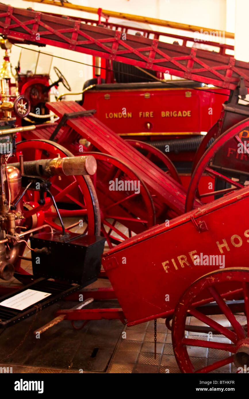 Vieux camion de pompiers à la London Fire Brigade Museum Banque D'Images