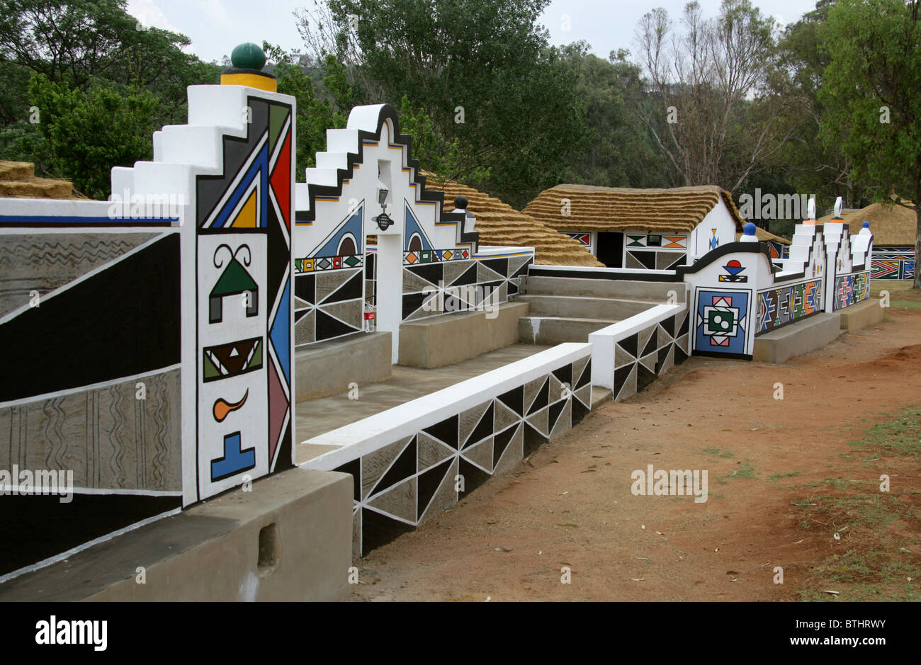 Village de la culture Ndebele, Botshabelo, Afrique du Sud. Banque D'Images