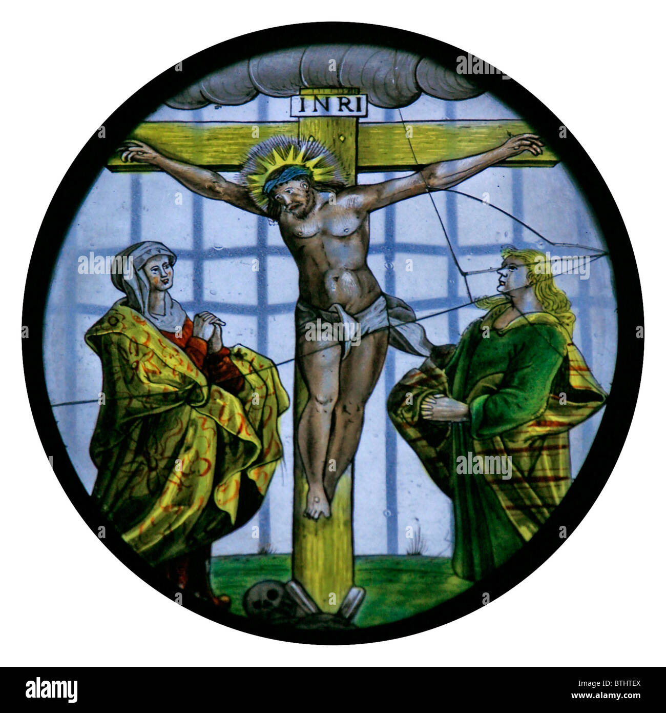 Un vitrail cocarde depictingThe crucifixion du Christ, l'école flamande, vers 17e siècle Banque D'Images