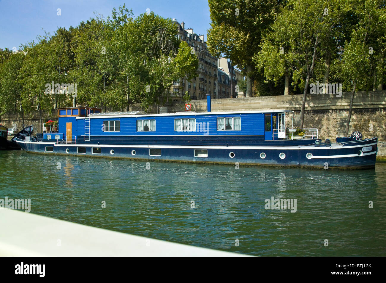 House boat, Seine, Paris, France Banque D'Images