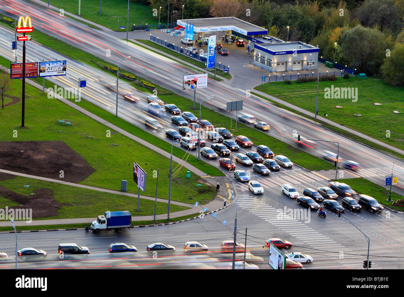 Le trafic urbain, Moscou, Russie Banque D'Images