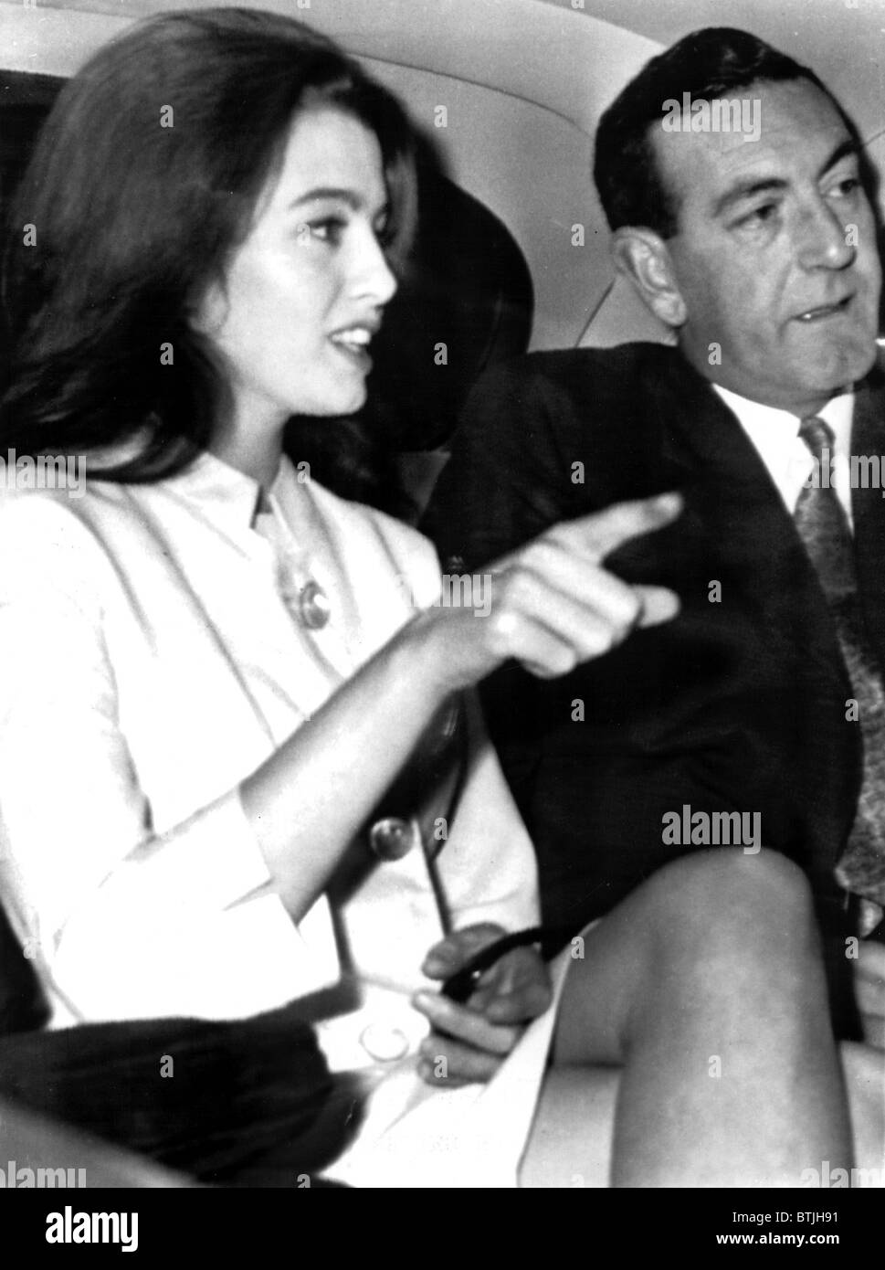 Christine keeler 1963 Banque d'images noir et blanc Alamy