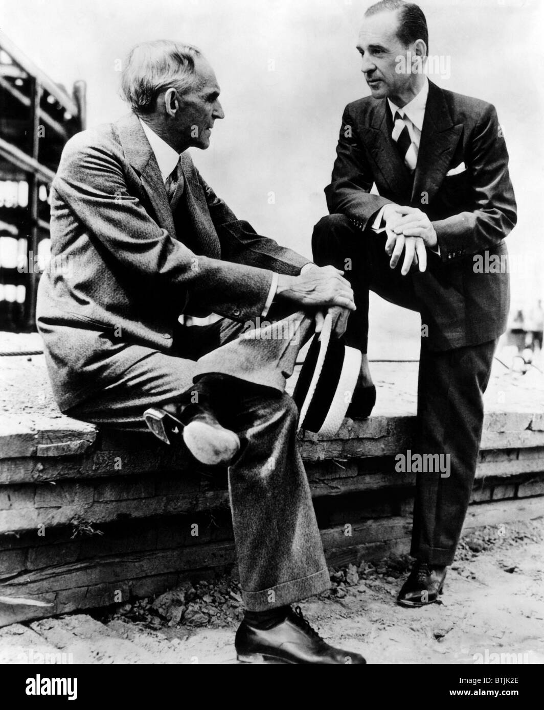 Henry Ford et son fils, Edsel Ford, Ford en face de l'exposition à l'Exposition mondiale de New York. 1939. Avec la permission de : CSU Archives/E Banque D'Images