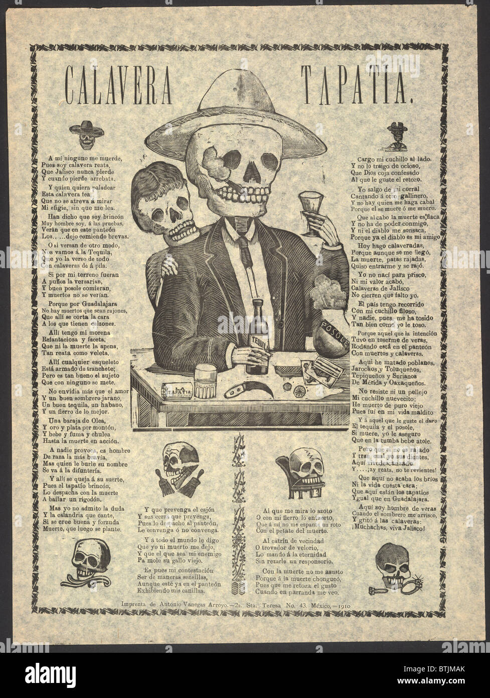 Calavera Tapatia, traduction : Crânes de l'Etat de Jalisco, broadside montrant squelette mâle ayant un verre de tequila et fumer un cigare, Mexico, par Manuel Manilla, 1910. Banque D'Images