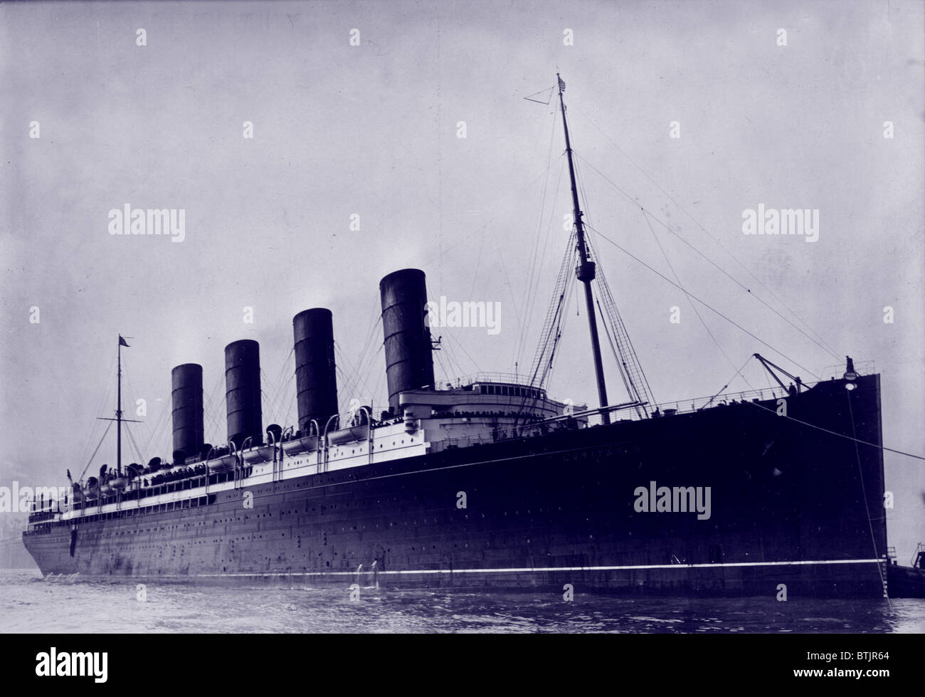 Le RMS Lusitania, navire britannique torpillé par un sous-marin allemand pendant la Première Guerre mondiale, vers 1907-1915. Banque D'Images