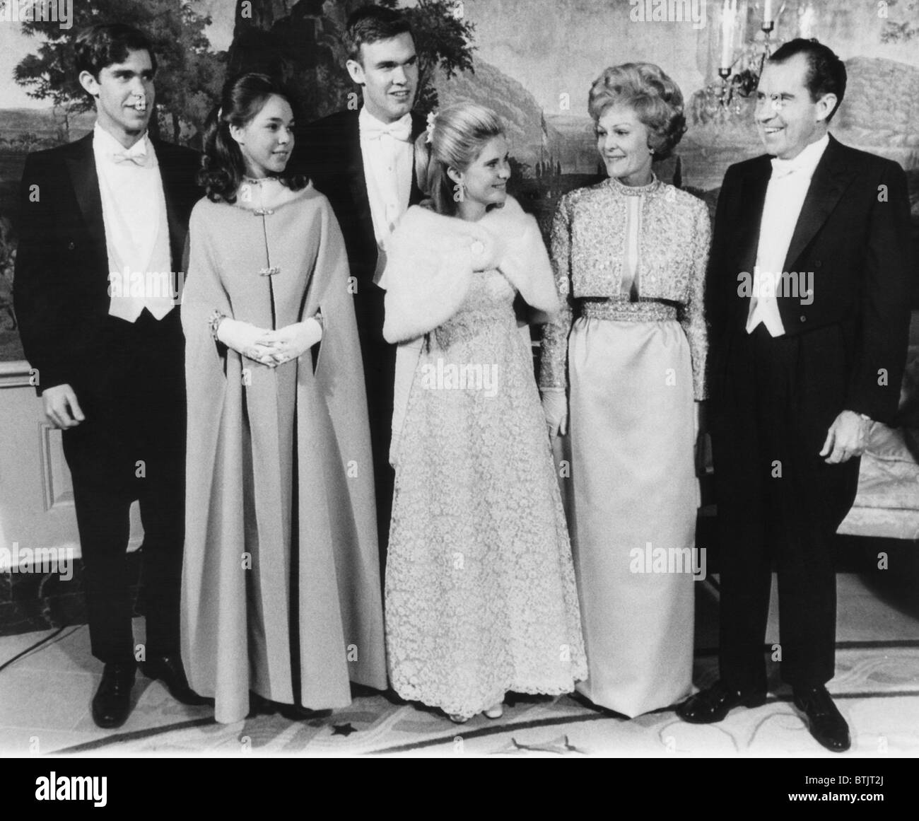 Julie David Eisenhower, Nixon (alias Julie Eisenhower), Douglas Rogers, Tricia Nixon, la Première Dame Pat Nixon, et le président américain Ric Banque D'Images