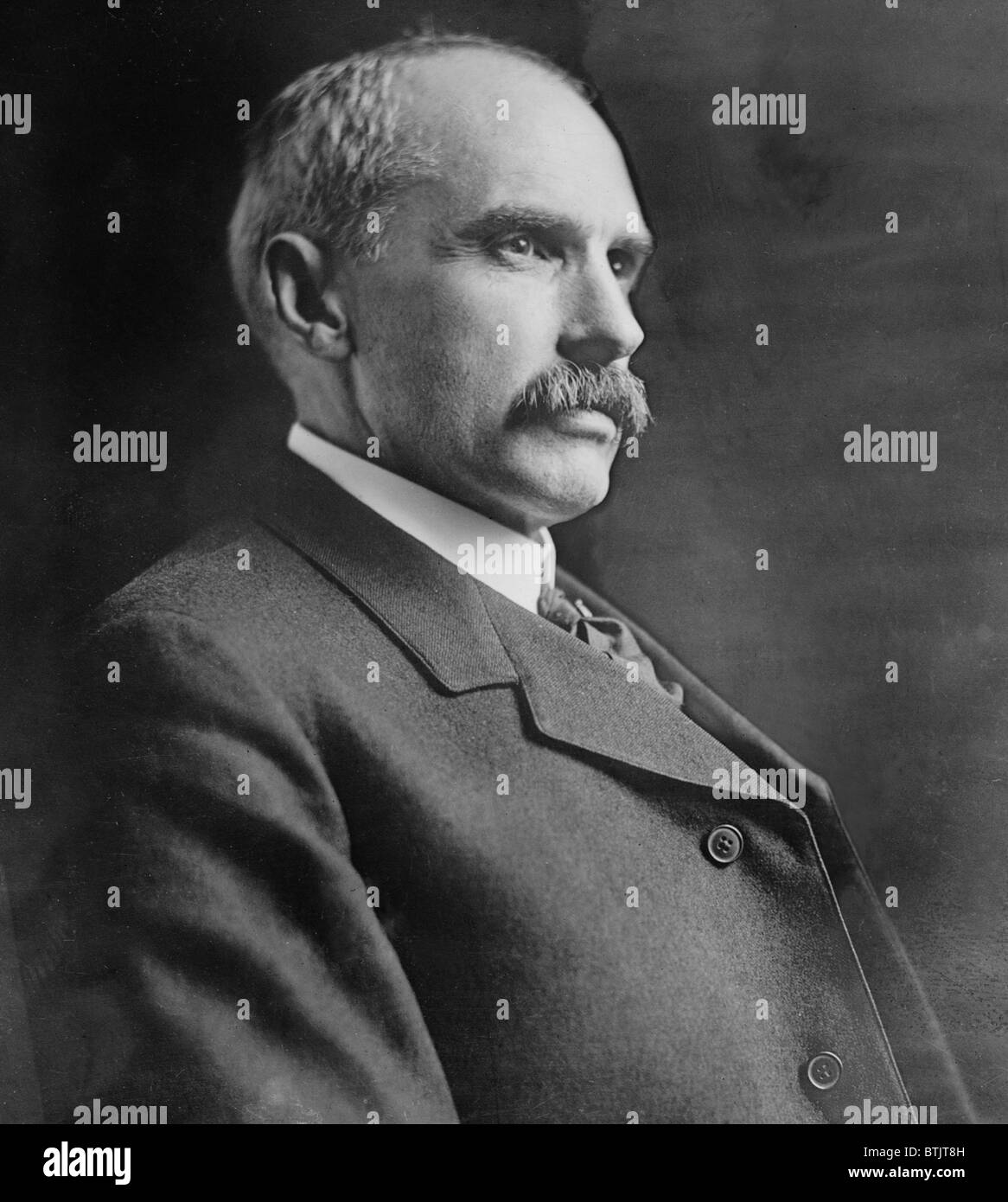 John Cotton Dana (1856-1929) a réinventé les bibliothèques publiques, l'ouverture des piles de livres au public et sinon de les rendre plus accessibles au grand public. Banque D'Images