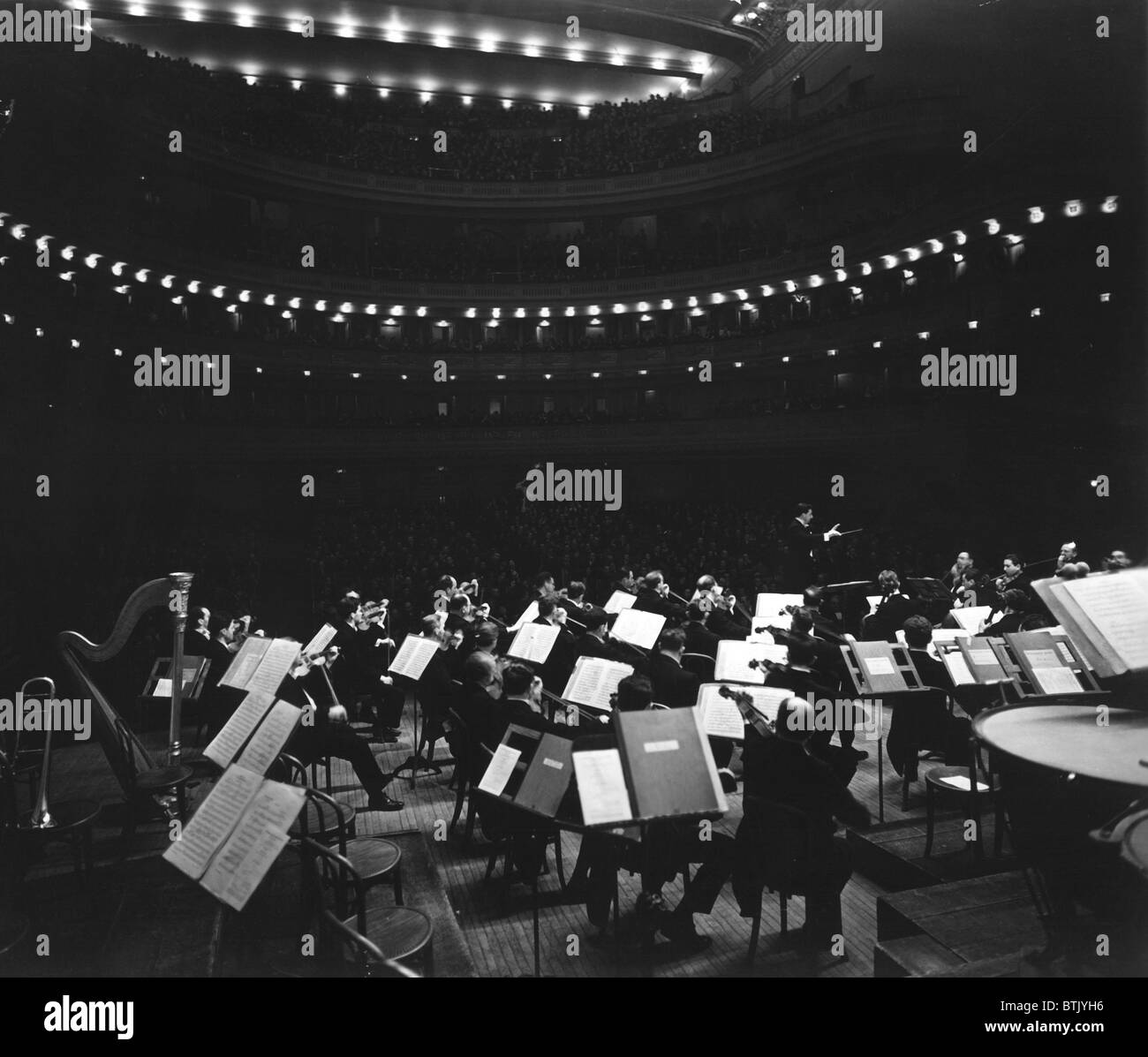 CARNEGIE HALL, l'orchestre symphonique, l'exécution au Carnegie Hall, 2/25/1942. Banque D'Images