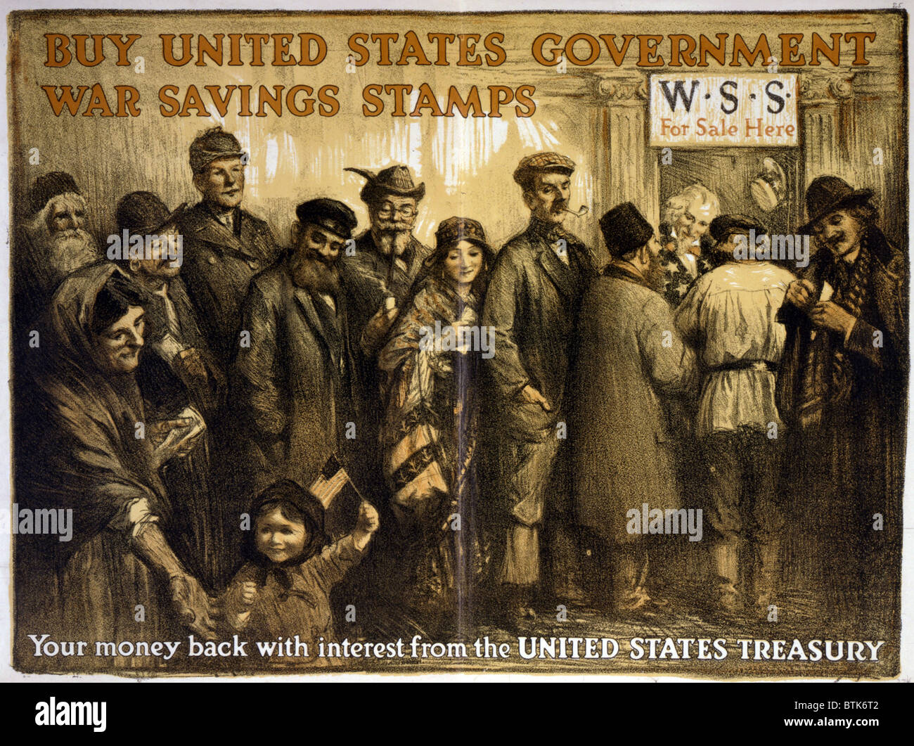 La Première Guerre mondiale, affiche montrant une variété de personnes ont fait la queue à une fenêtre par l'Oncle Sam, sous le signe "W.S.S. en vente ici." Une petite fille vagues le drapeau américain dans l'avant-plan, 1917 Banque D'Images