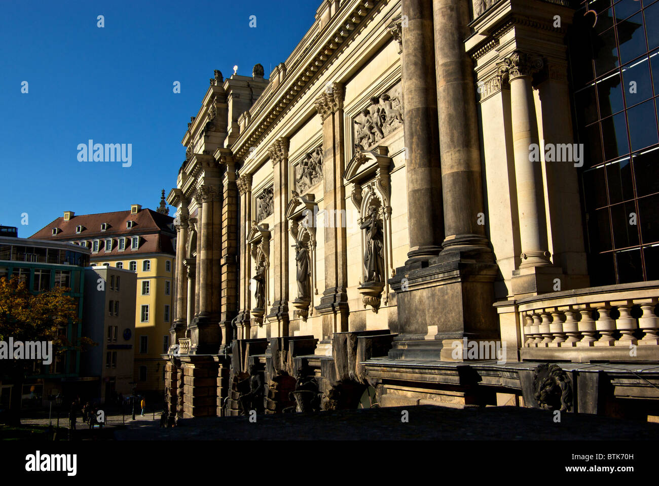 L'architecture baroque de l'Académie des beaux-arts Académie de la terrasse de Bruhl vieux Dresde Altstadt Banque D'Images