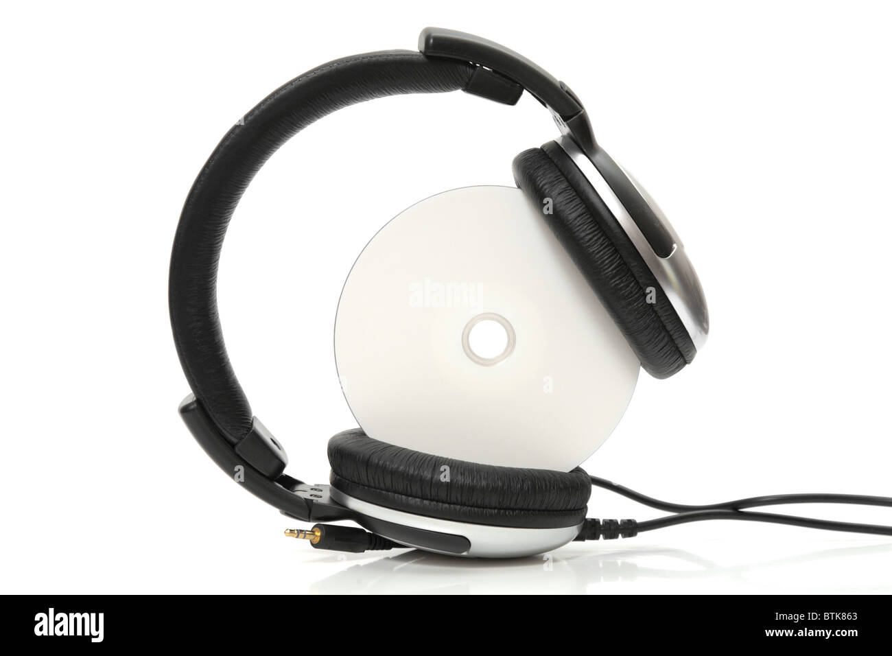 Les écouteurs avec disque compact Banque D'Images