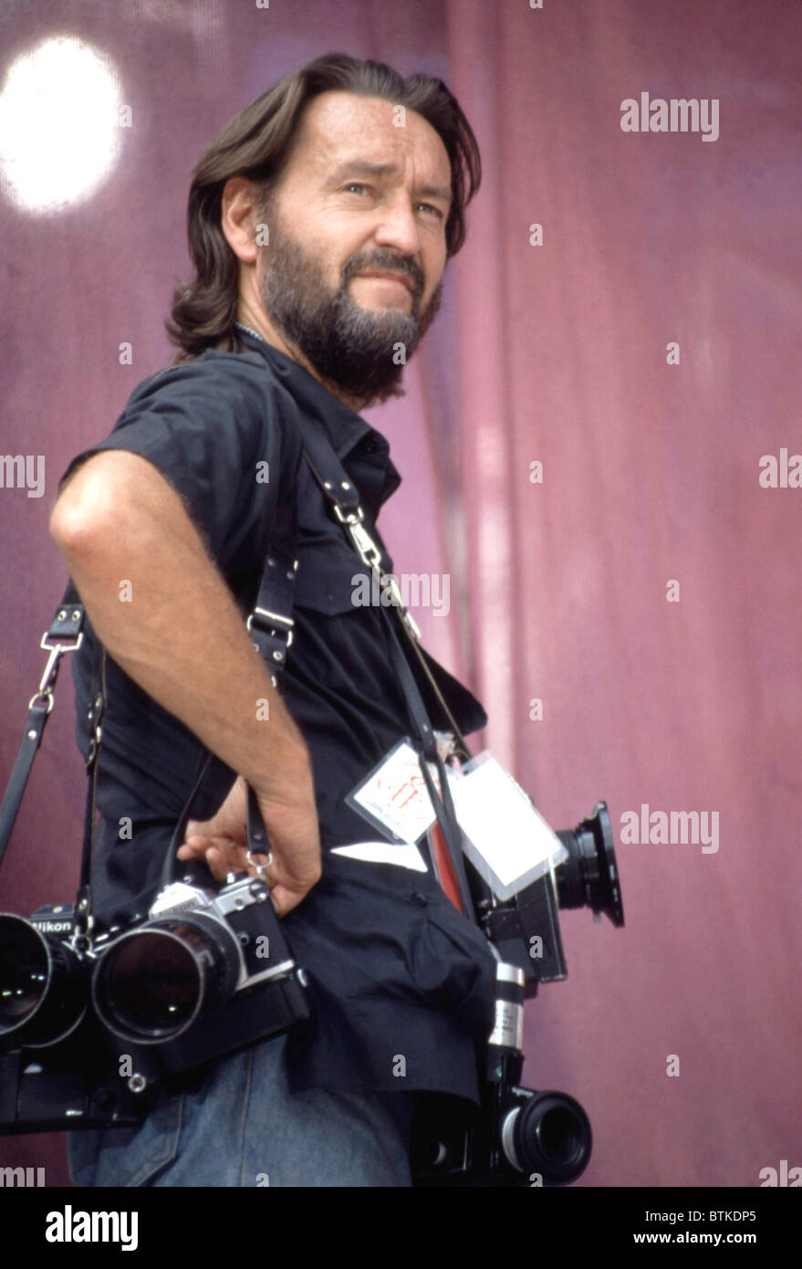 Photographe Ken Regan au concert pour Amnesty International, Giant Stadium, New Jersey, 15 juin 1986, Banque D'Images