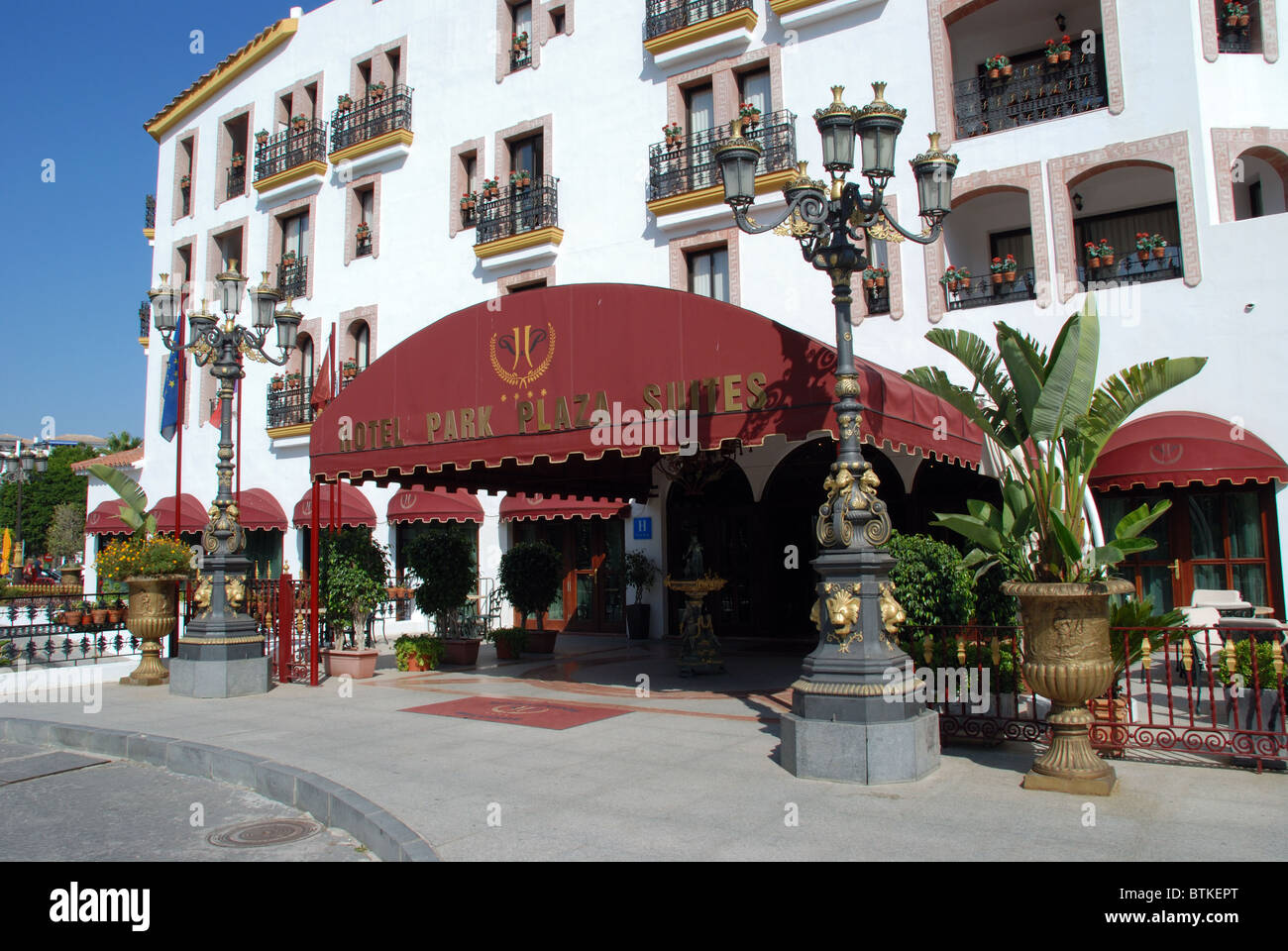 Park Plaza Suites Hotel, Puerto Banus, Marbella, Costa del Sol, la province  de Malaga, Andalousie, Espagne, Europe de l'Ouest Photo Stock - Alamy