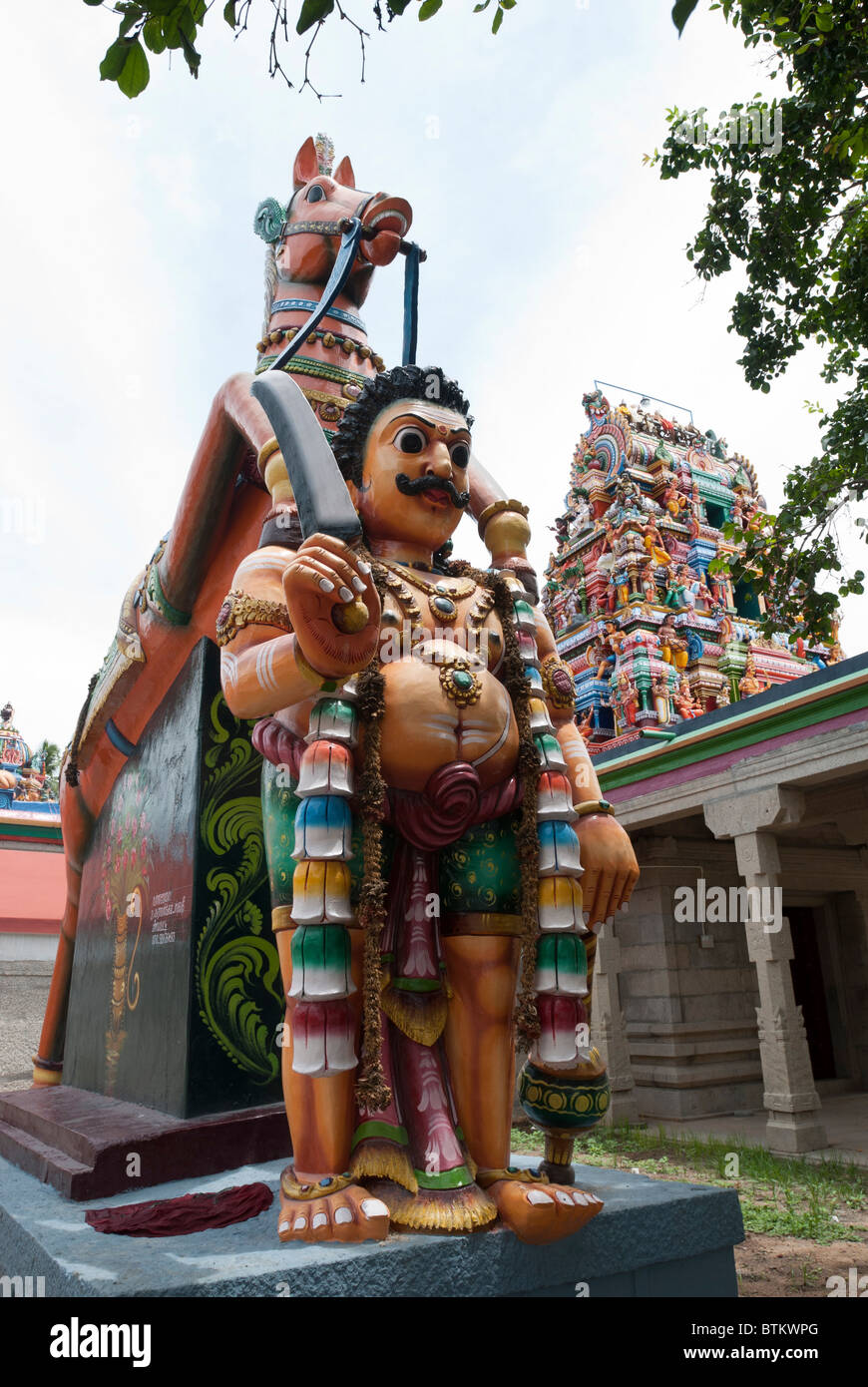 Temple Guardian Village à Moolankudi,District Shanghai, Tamil Nadu, Inde du Sud, Inde. Banque D'Images