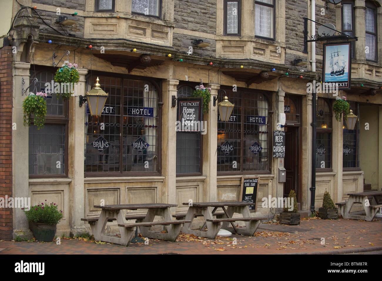 Le paquet pub bar tavern la baie de Cardiff, Wales UK Banque D'Images