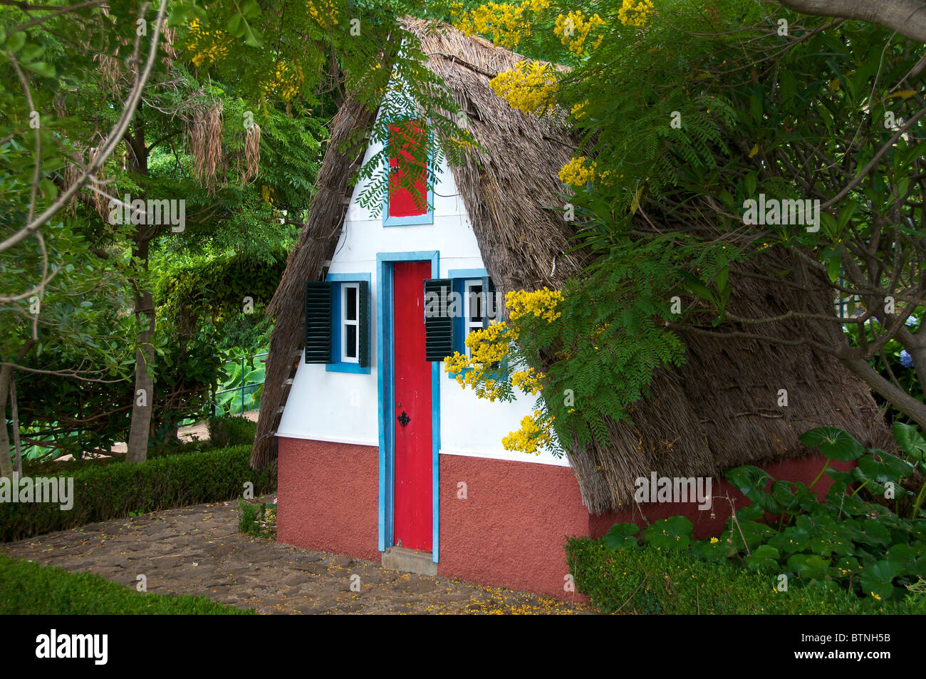 Maison de style Santanda Jardim Botanico Funchal Madeira Portugal Banque D'Images