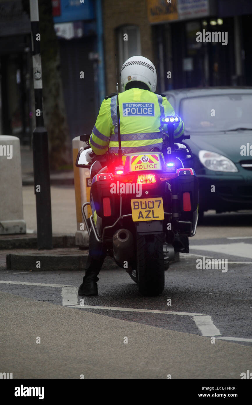 Police bike cop Banque D'Images