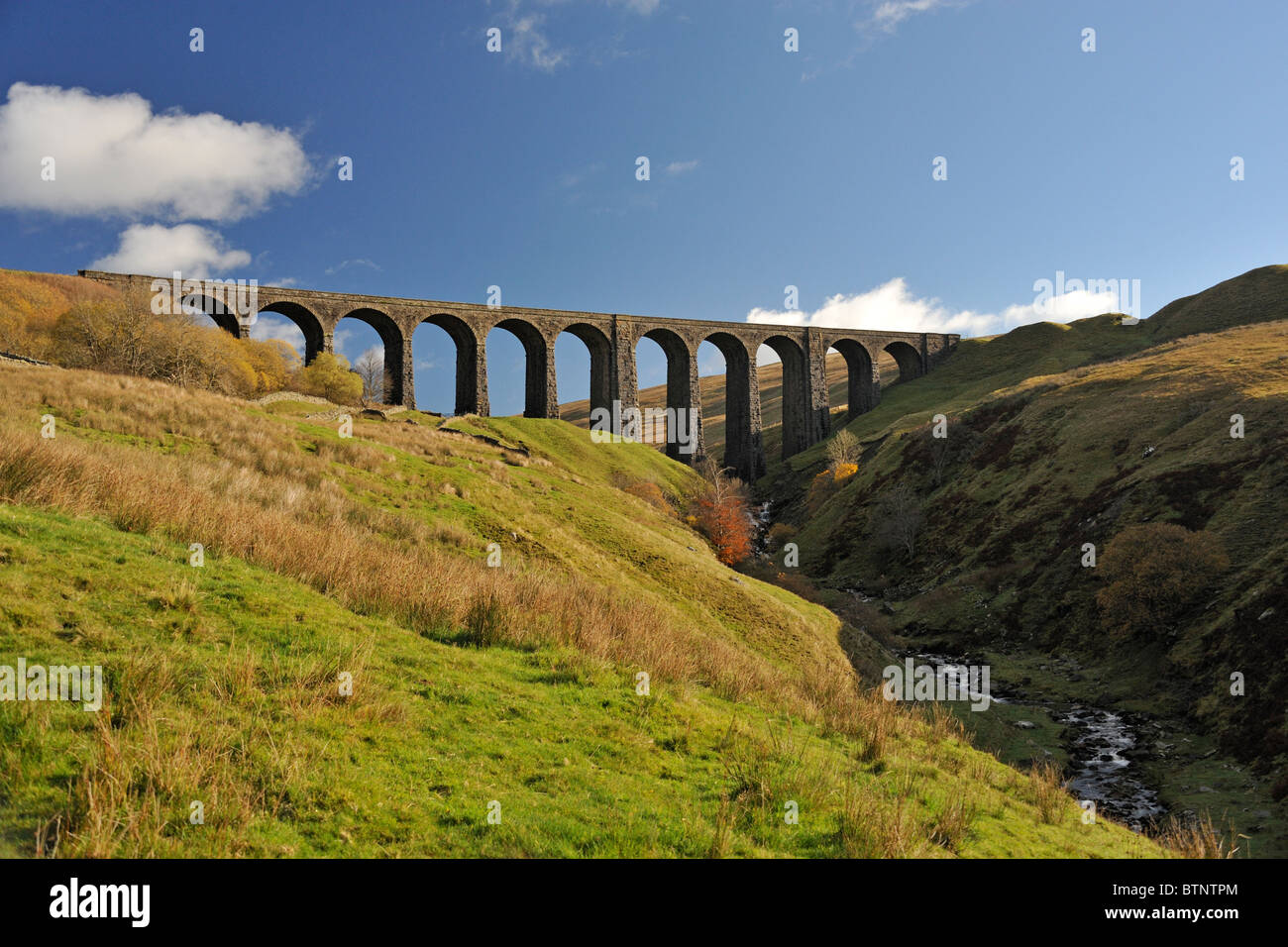 Arten Gill Viaduct, Settle-Carlisle Railway. , Dentdale Yorkshire Dales National Park, Cumbria, Angleterre, Royaume-Uni, Europe. Banque D'Images