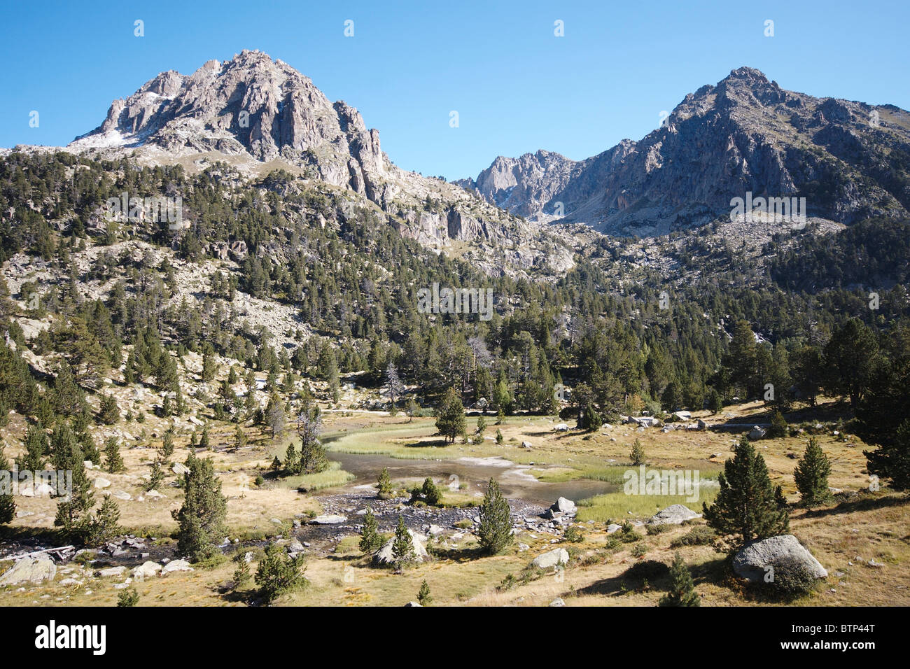 Espagne, Pyrénées Catalanes, parc d'Aiguestortes, paysage avec vue sur la montagne Banque D'Images